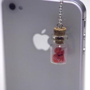 Kawaii Love Bottle With Red Hearts Iphone Earphone..