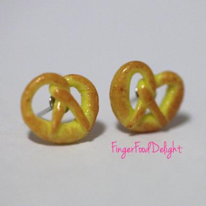 Kawaii Cute Miniature Food Earrings - Pretzels